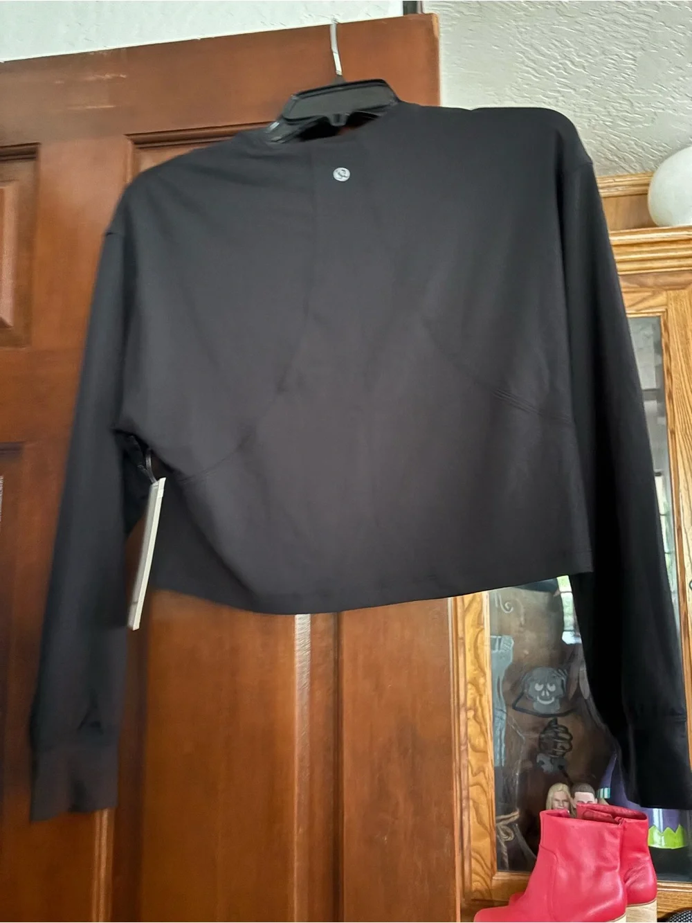 NWT Lululemon Abrasion Resistant Training Black Long Sleeve